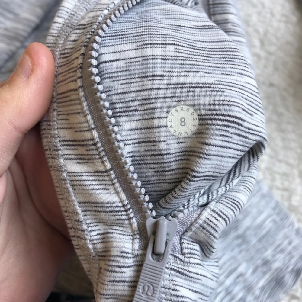 lululemon define jacket *sold - Picture 4 of 4